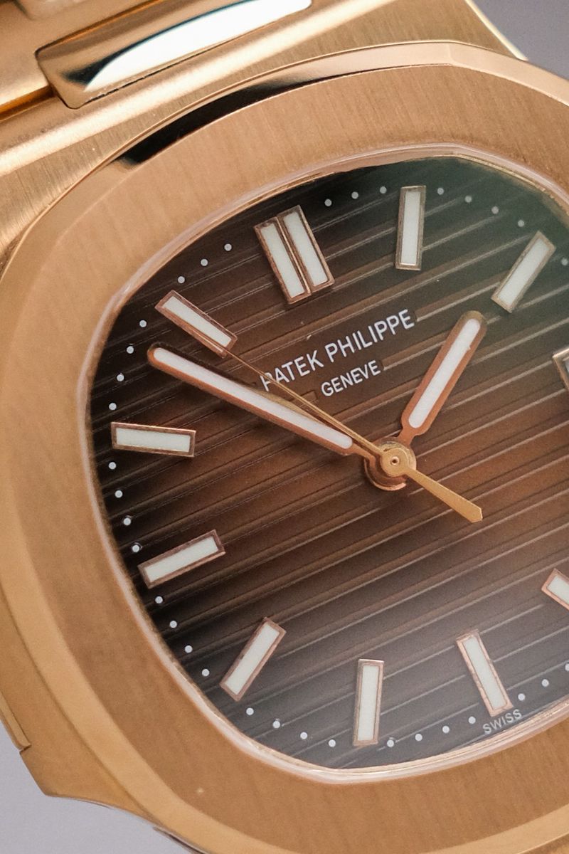 Patek Philippe 5711R Full 18K Rose Gold (5)