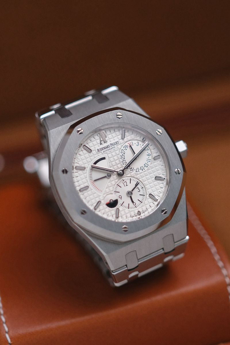 รับซื้อนาฬิกา Audemars Piguet Royal Oak Dual Time 26120ST