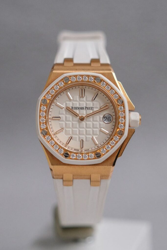 นาฬิกา Audemars Piguet Royal Oak Lady Rose Gold Diamond Bezel 67540OK