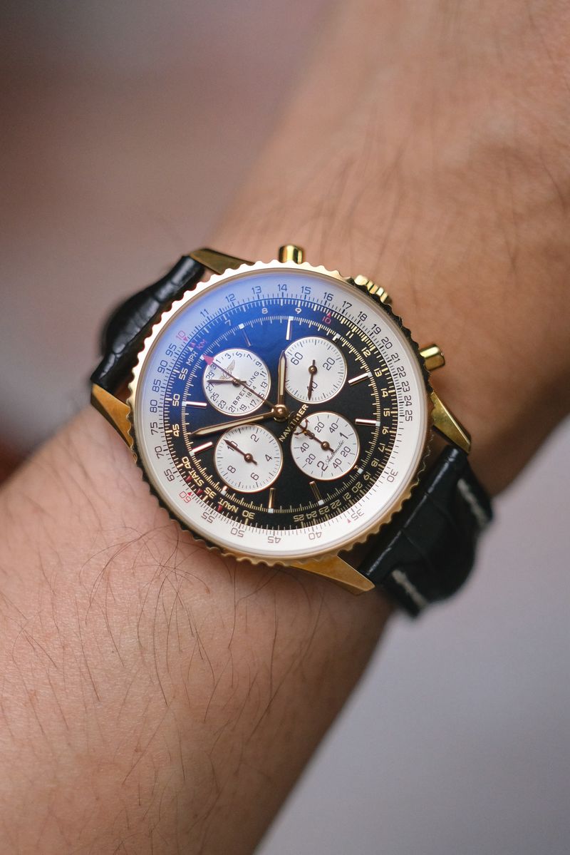 Breitling Navitimer Quatre 18K Rose Gold Limited Edition (3)