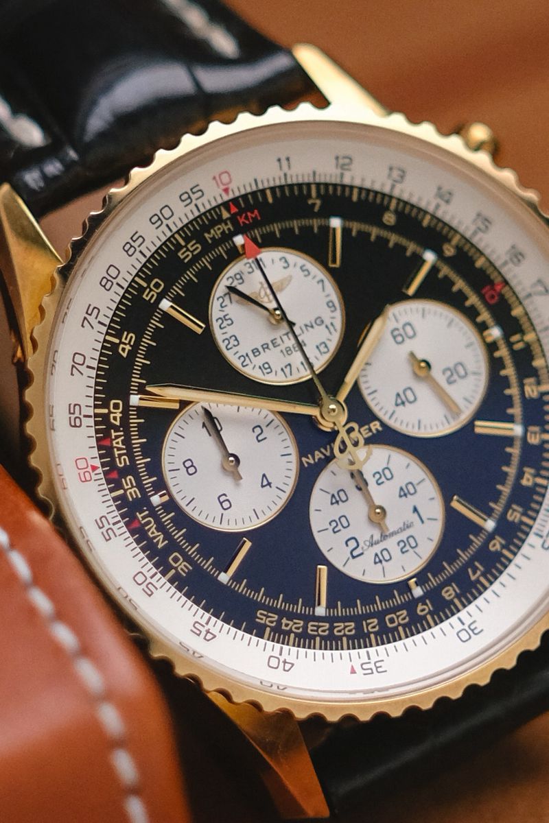 Breitling Navitimer Quatre 18K Rose Gold Limited Edition (4)