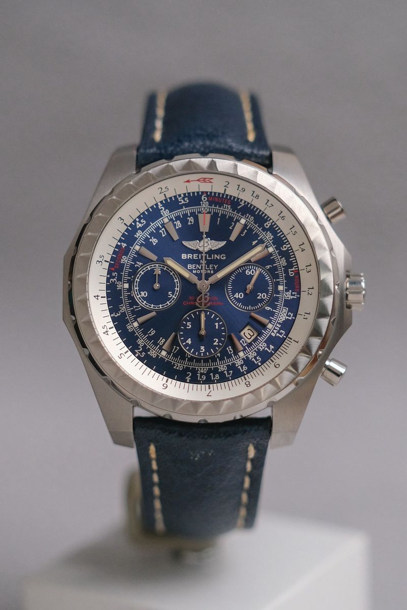 รับซื้อนาฬิกา Breitling for Bentley Motors Chronograph A25363