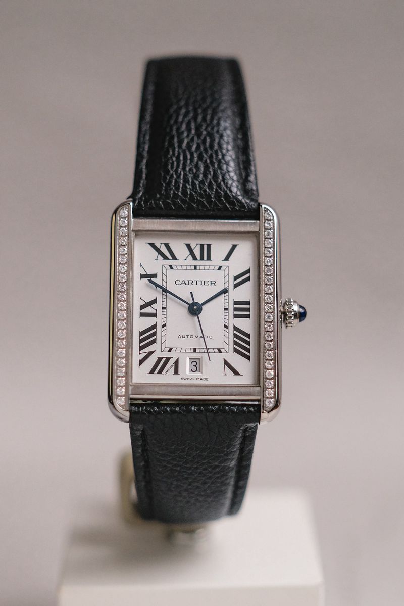 Cartier Tank Solo XL Diamond (W5200027) (3)