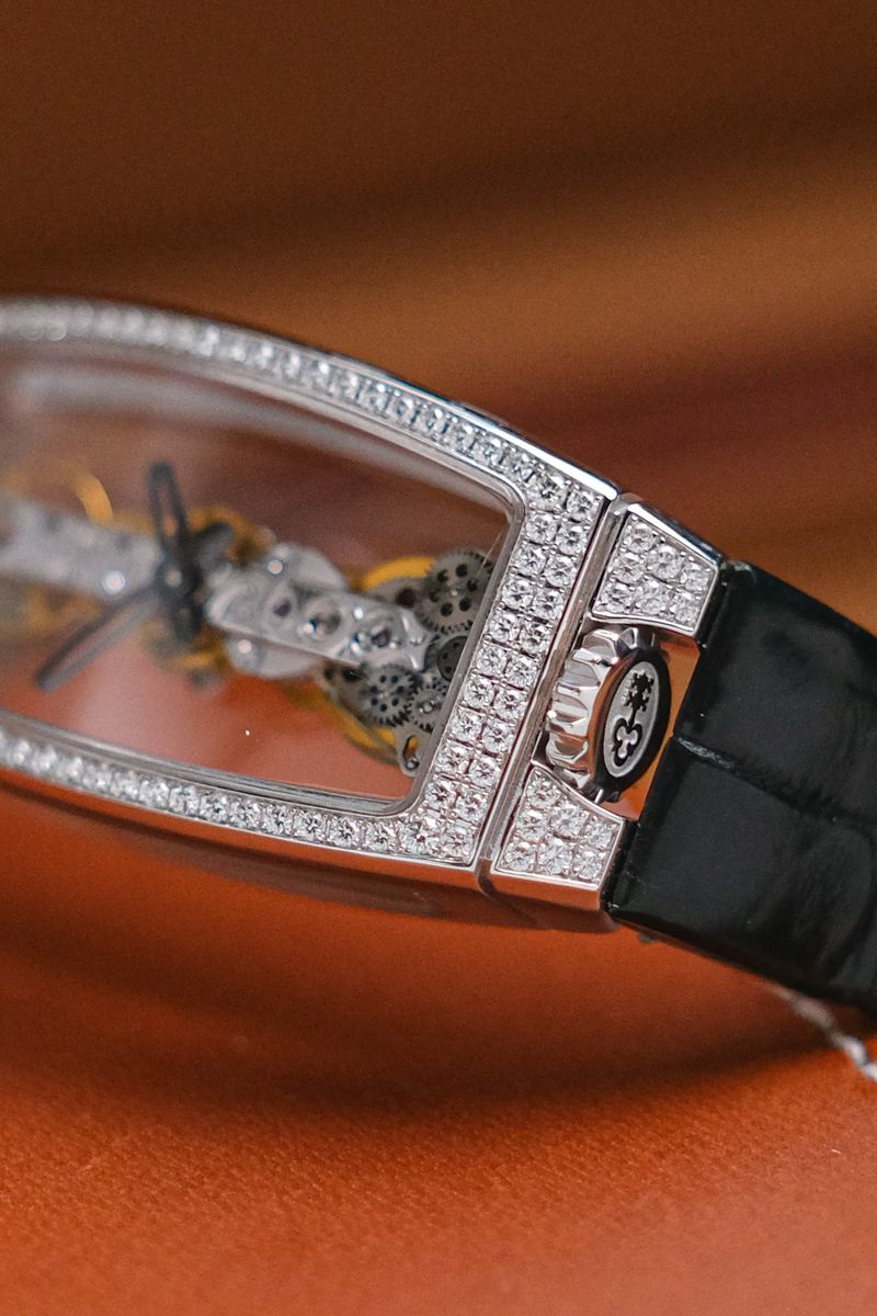 Corum Golden Bridge 18K White Gold Diamond Lady (4)