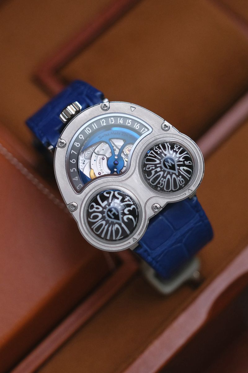 MB&F Horological Machine No.3 Frog Titanium Blue (1)