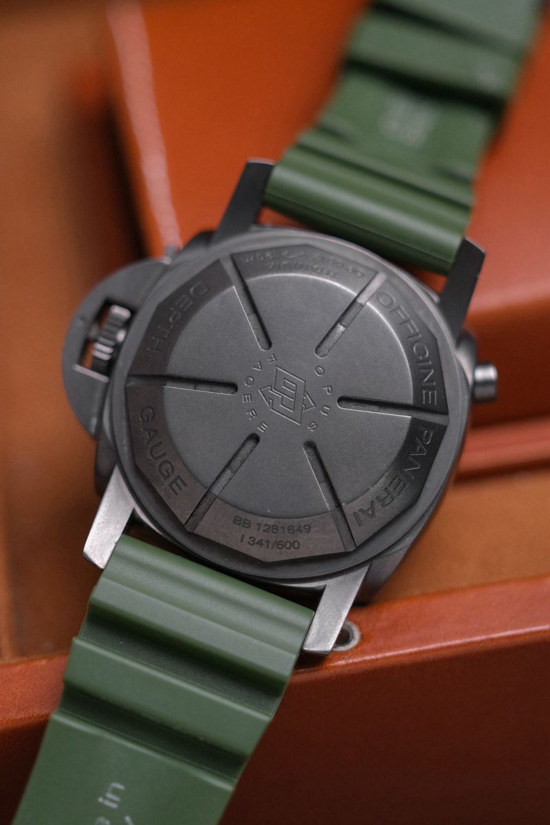 นาฬิกามือสอง Panerai Submersible Depth Gauge PAM00193