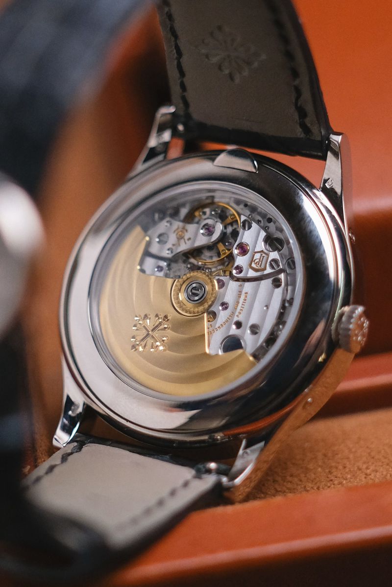 Patek Philippe Annual Calendar 5396G (2)
