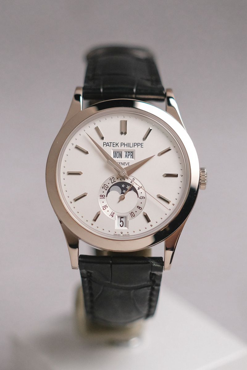 Patek Philippe Annual Calendar 5396G (3)
