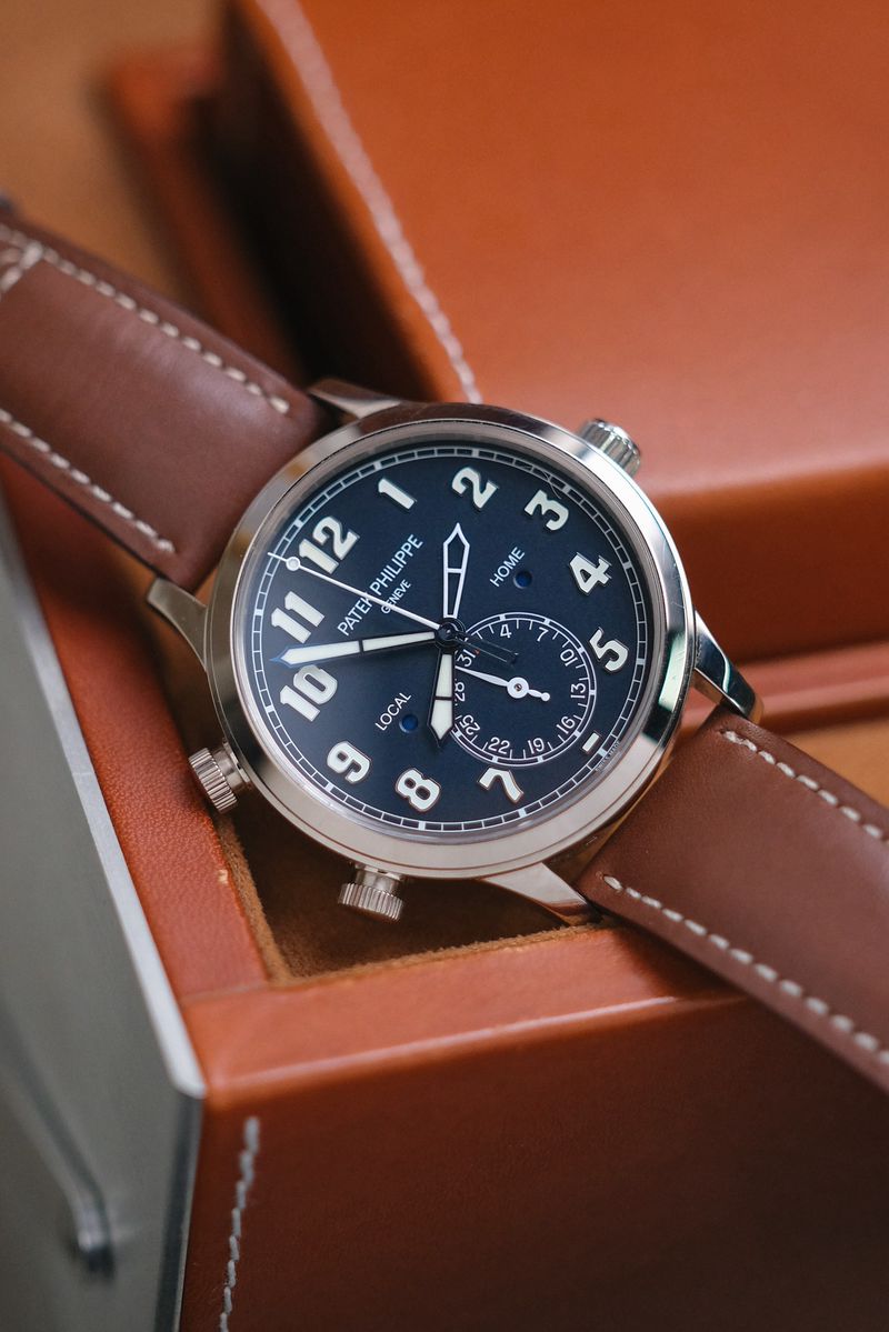 Patek Philippe Calatrava Pilot Travel Time 5524G-001 (1)