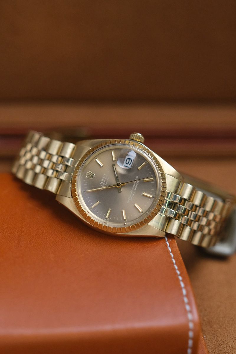 Rolex Oyster Perpetual Date Ref.15037 Yellow Gold (RARE 🔥) (1)