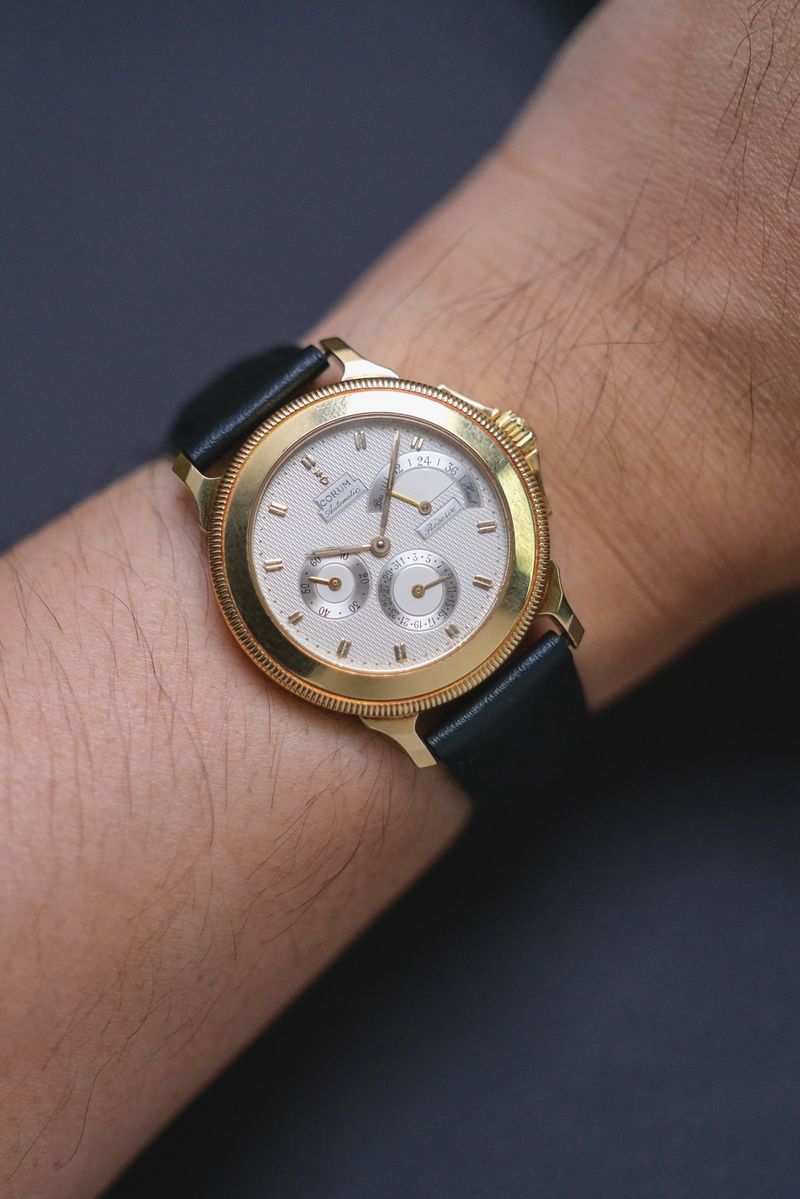 CORUM EPHEMERIS REPUBBLICHE MARINARE REF 7311056 (2)