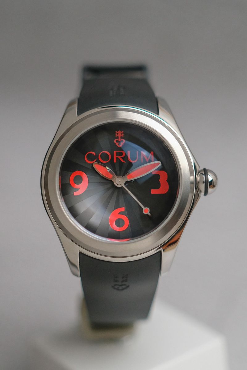 รับซื้อนาฬิกา Corum Bubble 47 Luminova Limited 88