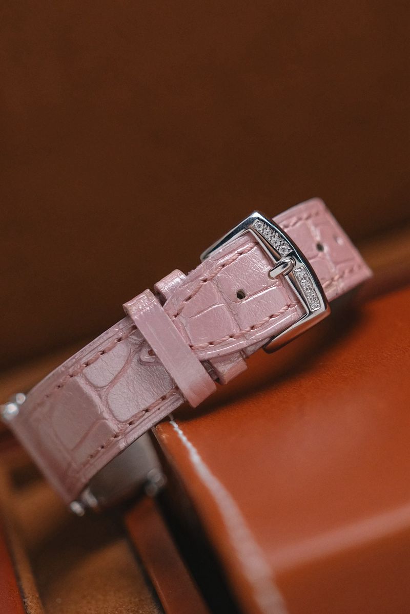 ซื้อ Franck Muller Long Island 18K White Gold MOP Diamonds Limited