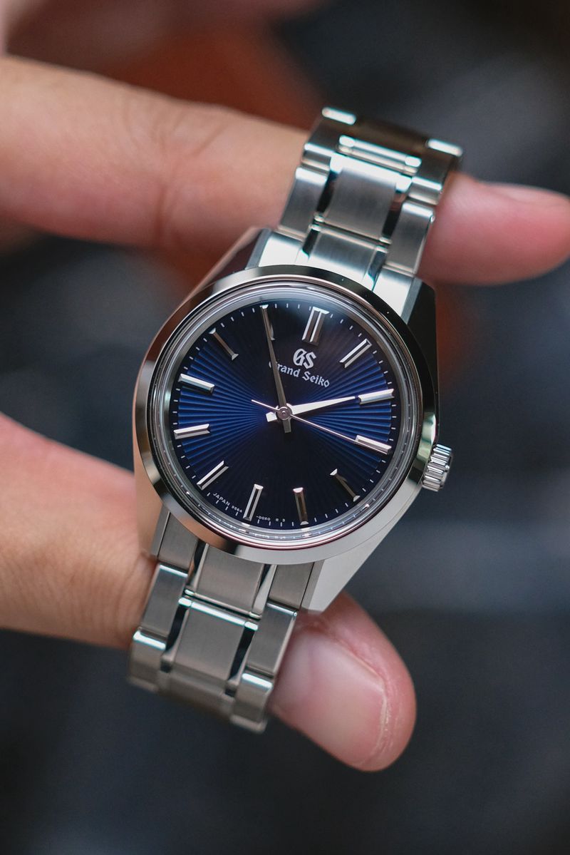 ซื้อ Grand Seiko SBGW299 Radiant Blue