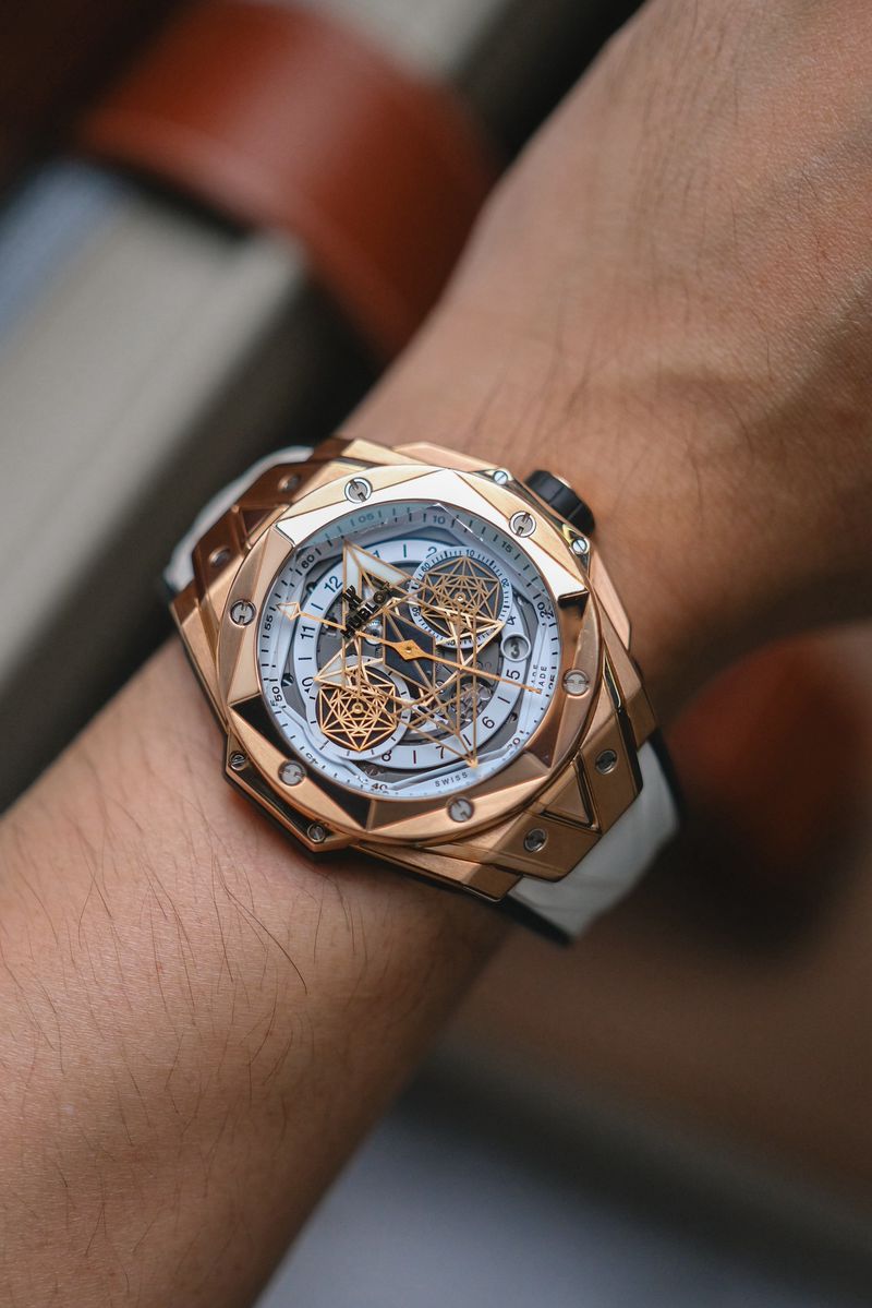 นาฬิกา Hublot Big Bang Sang Bleu 18K Rose Gold Chronograph Limited