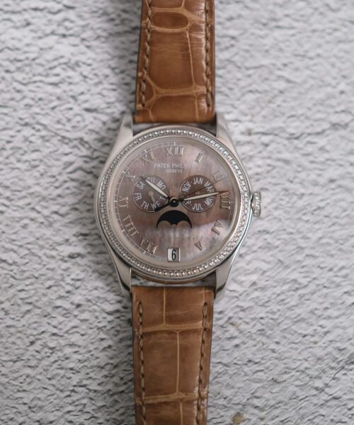 ซื้อนาฬิกา Patek Philippe Annual Calendar 4936G-001