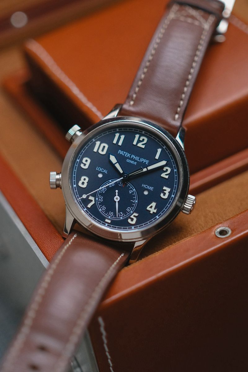 นาฬิกาของแท้ Patek Philippe Calatrava Pilot Travel Time 5524G-001