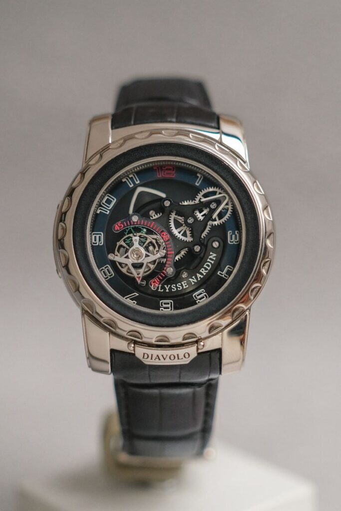 นาฬิกามือสอง Ulysse Nardin Freak 18K White Gold