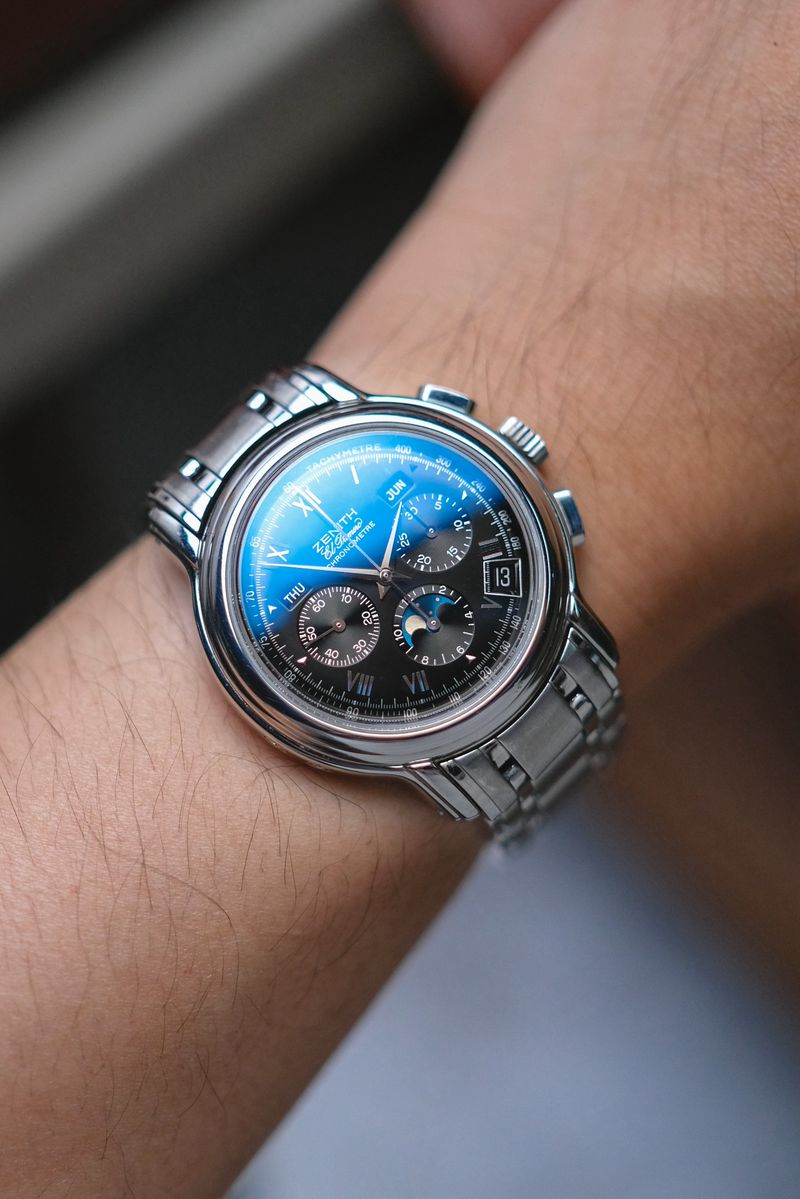 รับซื้อ Zenith El Primero Chronomaster Chronograph Moonphase
