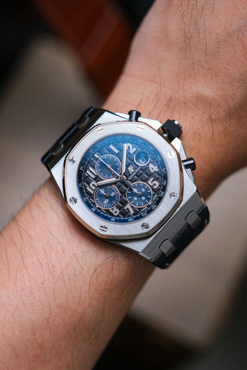 Audemars Piguet Royal Oak Offshore Chronograph 26470ST The Real Batman (4)