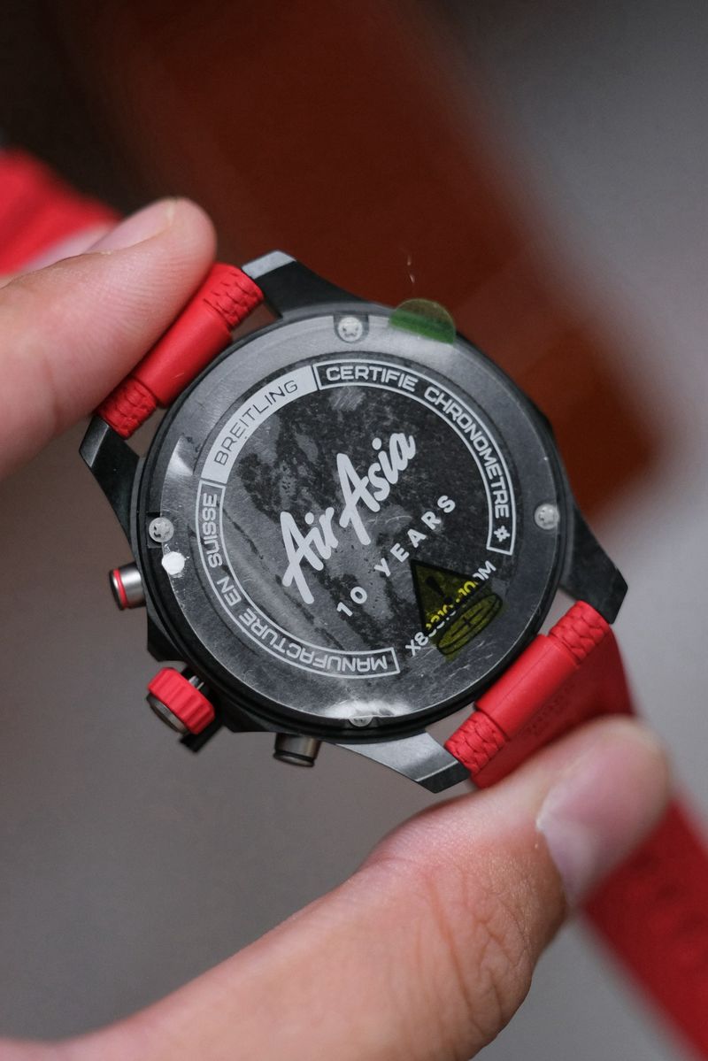ขายนาฬิกา BREITLING ENDURANCE PRO 38 mm Air Asia Edition