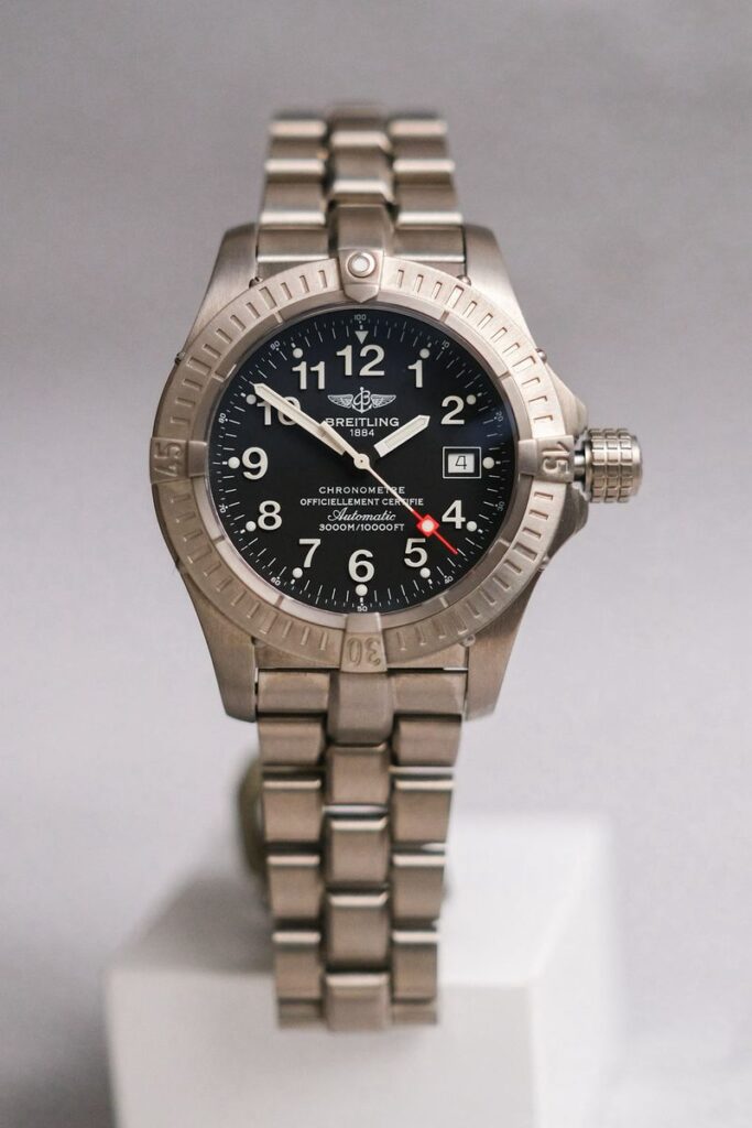รับซื้อนาฬิกา Breitling Avenger Seawolf Titanium Ref E17370