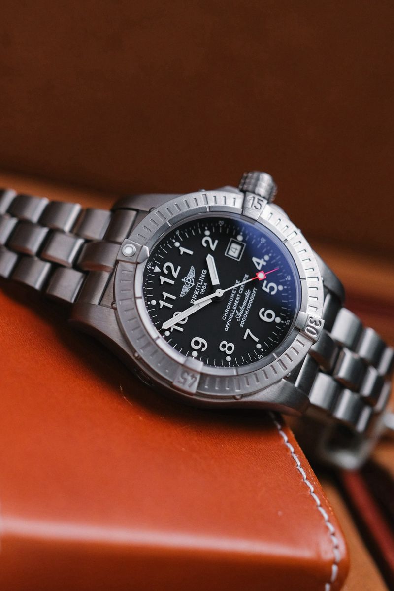 ร้านนาฬิกา Breitling Avenger Seawolf Titanium Ref E17370