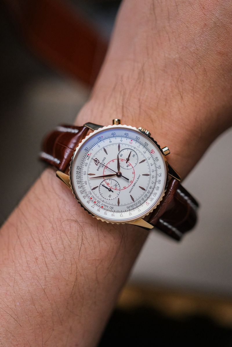 ขายนาฬิกา Breitling Montbrillant 40s Chronograph 18K Rose Gold Limited 100 on wrist