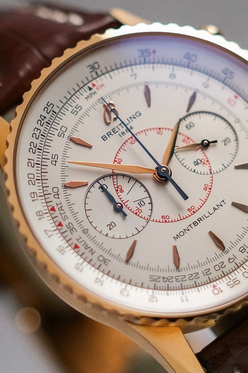 นาฬิกา Breitling Montbrillant 40s Chronograph 18K Rose Gold Limited 100
