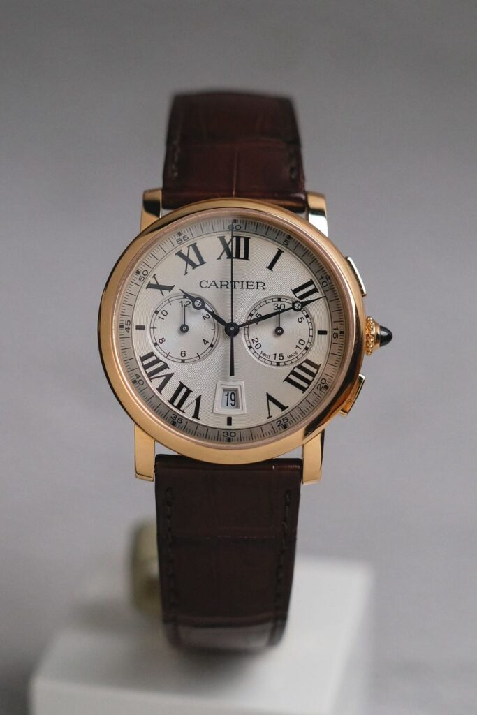 รับซื้อนาฬิกา Cartier Rotonde de Cartier Chronograph 18K Rose Gold Ref W1556238