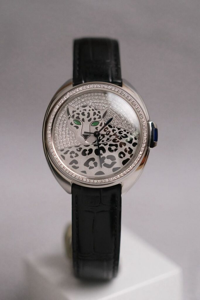 ร้านนาฬิกา Cle de Cartier Panthère Jewelry Watch