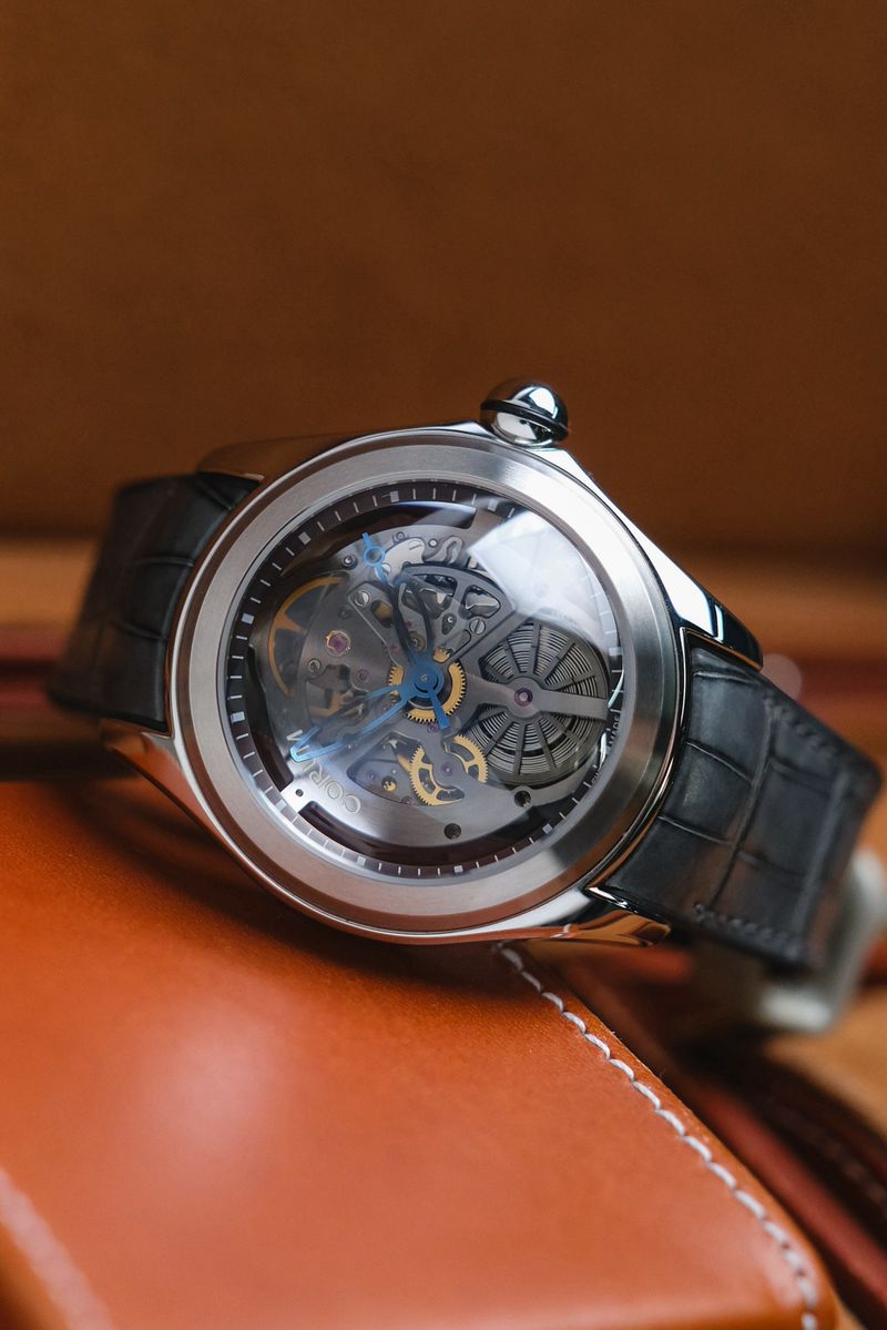 Corum Bubble 47 Skeleton (1)