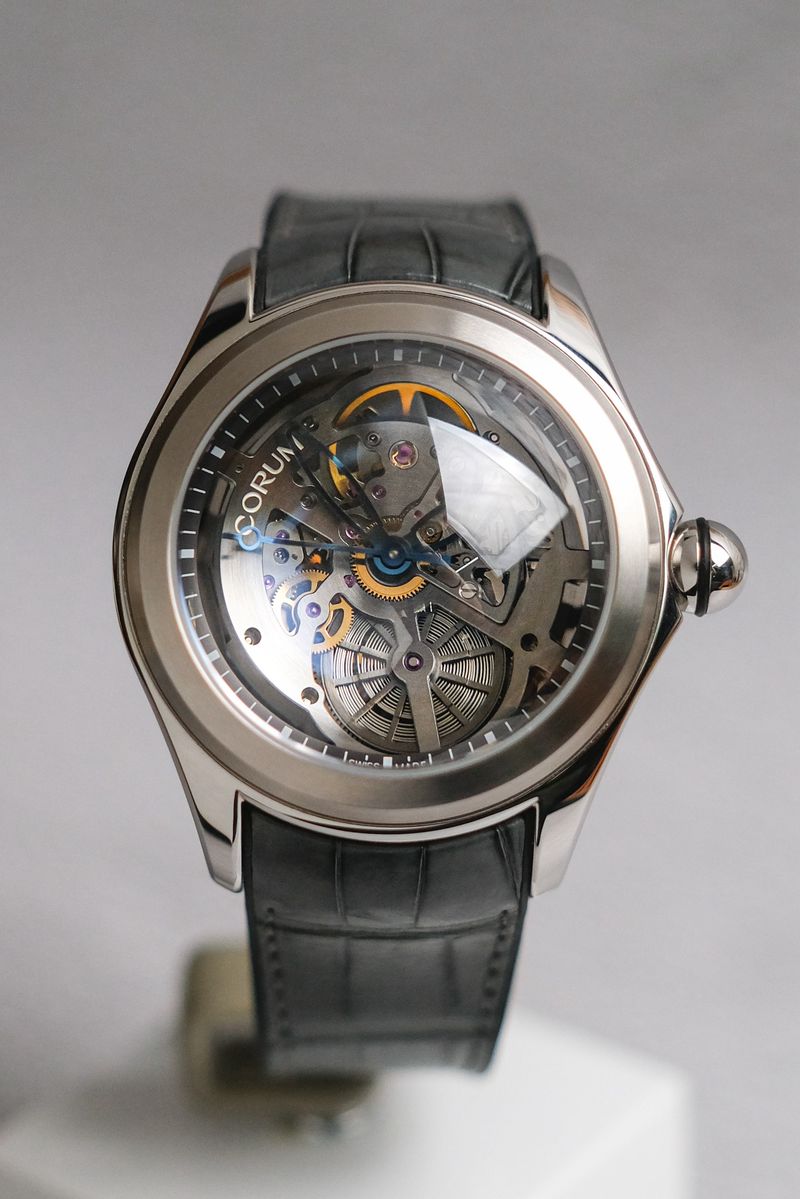 Corum Bubble 47 Skeleton (3)