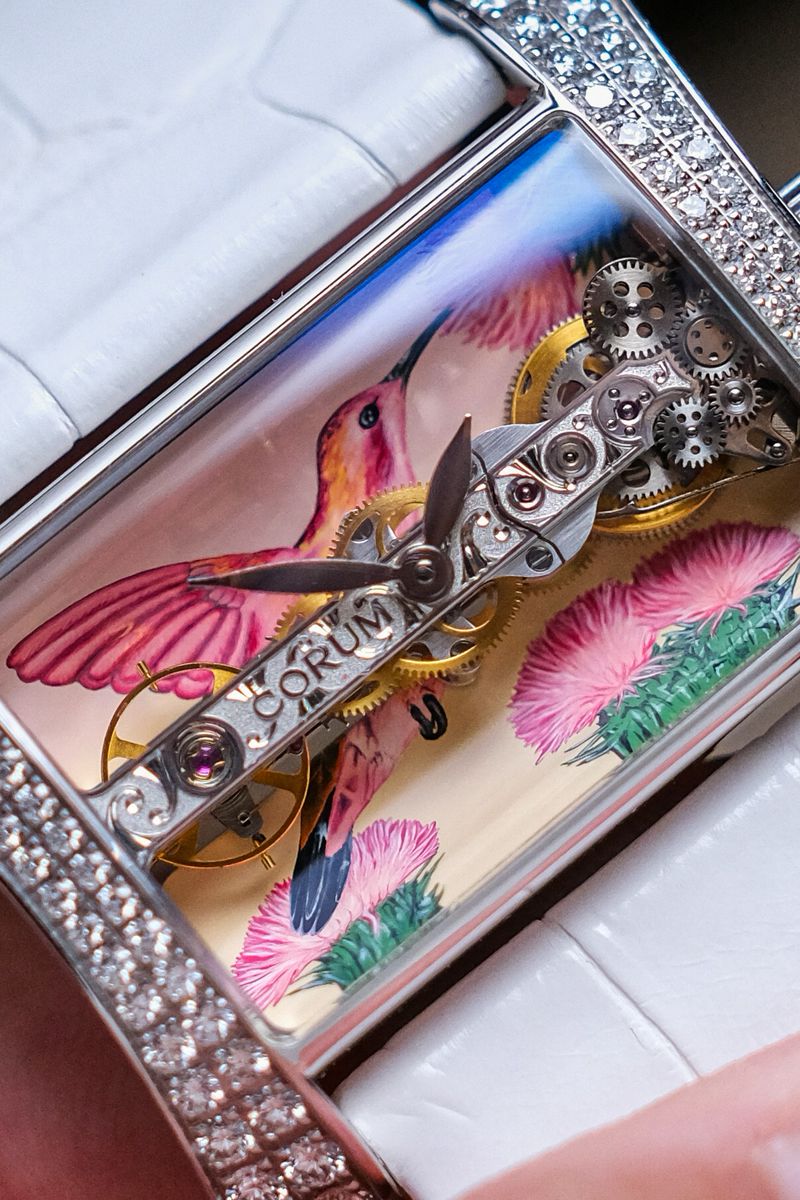 Corum Golden Bridge Hummingbird Diamond Limited 3 เรือน (2)