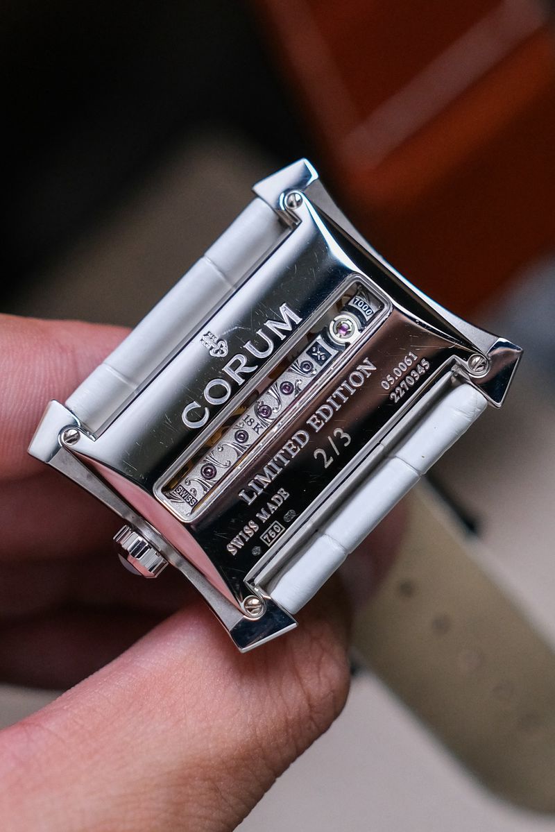 Corum Golden Bridge Hummingbird Diamond Limited 3 เรือน (4)