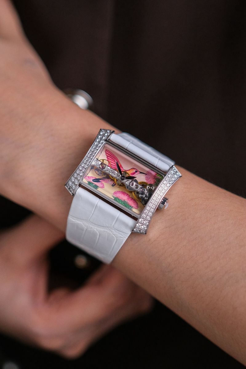 Corum Golden Bridge Hummingbird Diamond Limited 3 เรือน (5)