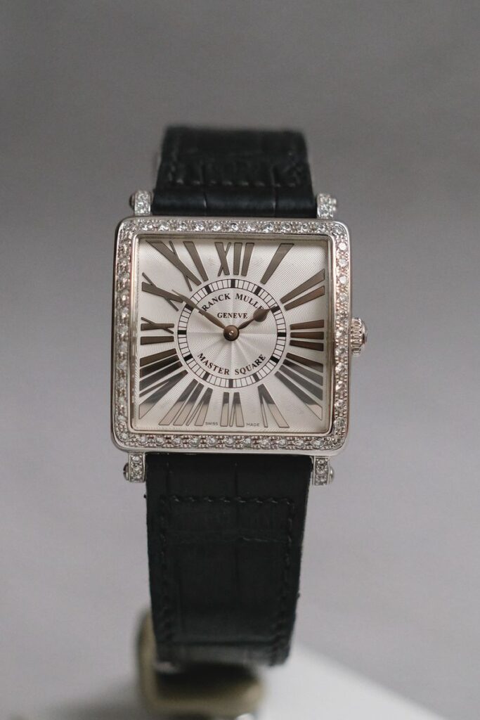 รับซื้อนาฬิกา Franck Muller Master Square Diamond 6002 M B QZ REL R D 1R