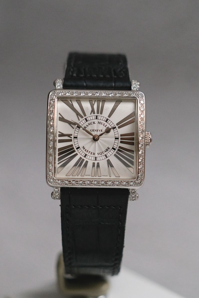 รับซื้อนาฬิกา Franck Muller Master Square Diamond 6002 M B QZ REL R D 1R