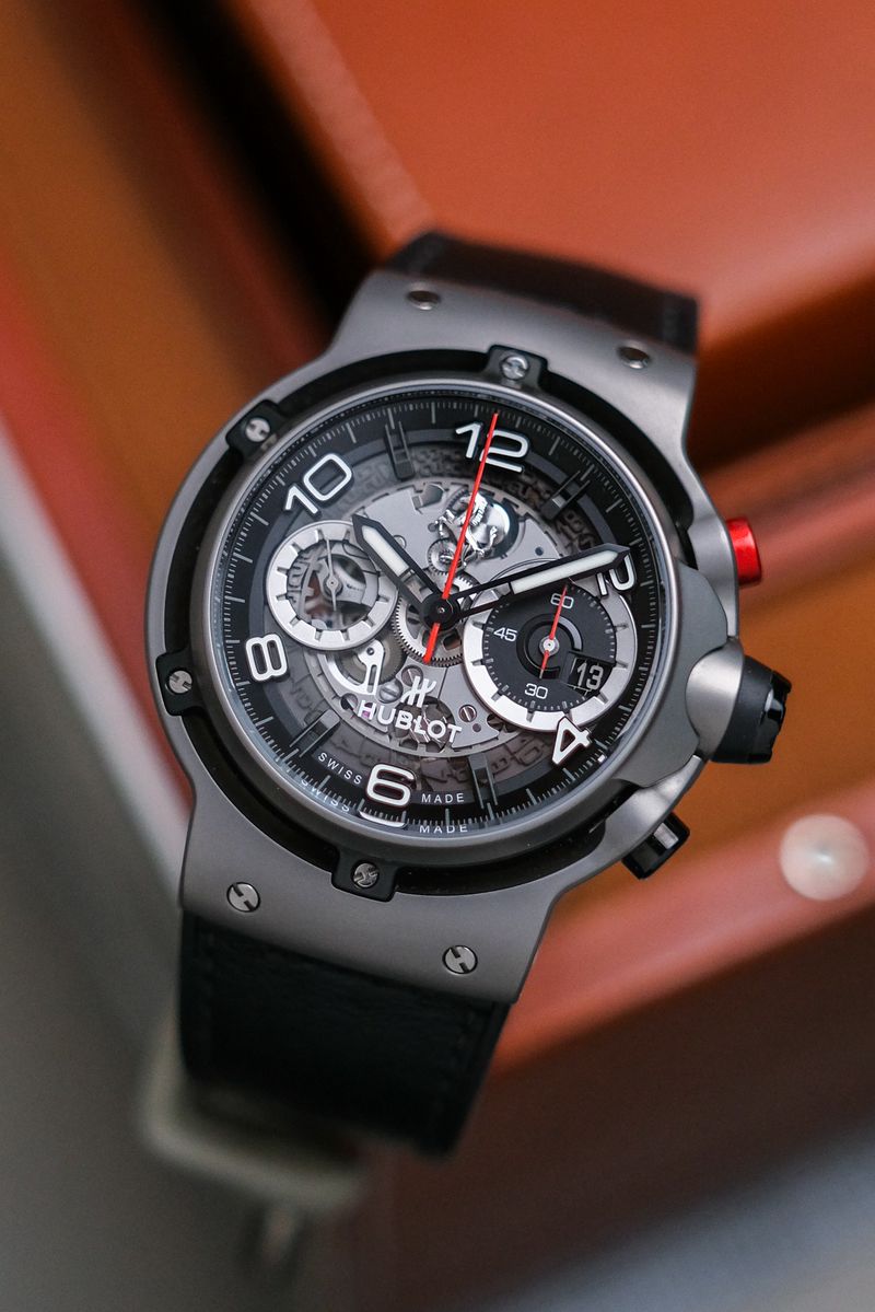 รับซื้อนาฬิกา Hublot Classic Fusion Ferrari GT Limited Edition