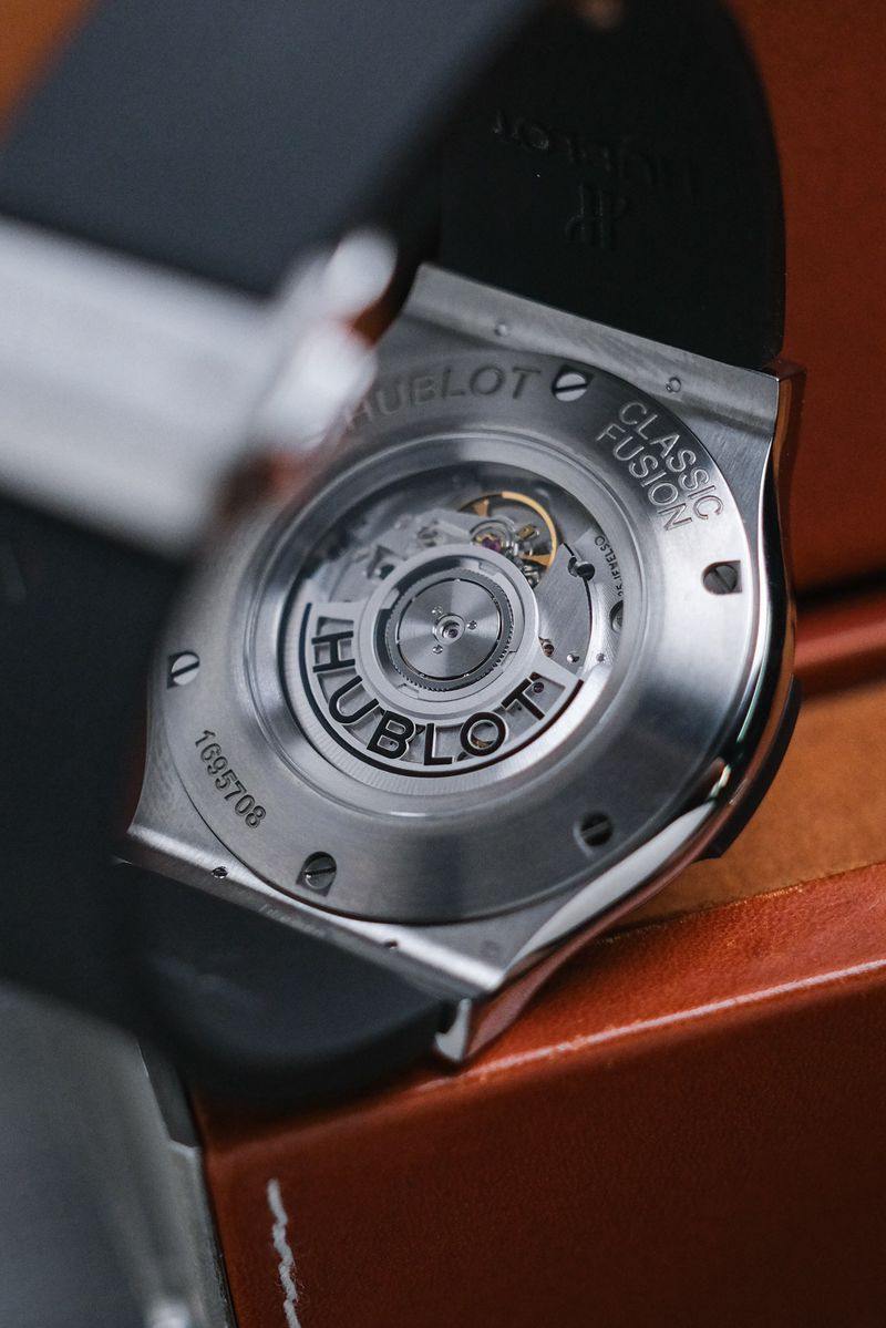 ซื้อ Hublot Classic Fusion Titanium White Opalin
