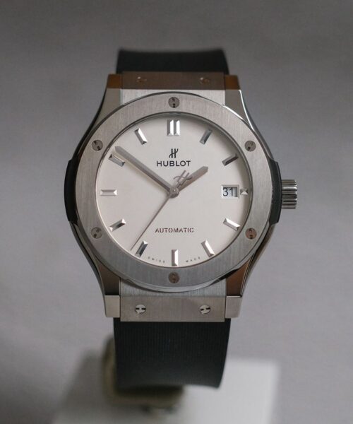รับซื้อนาฬิกา Hublot Classic Fusion Titanium White Opalin