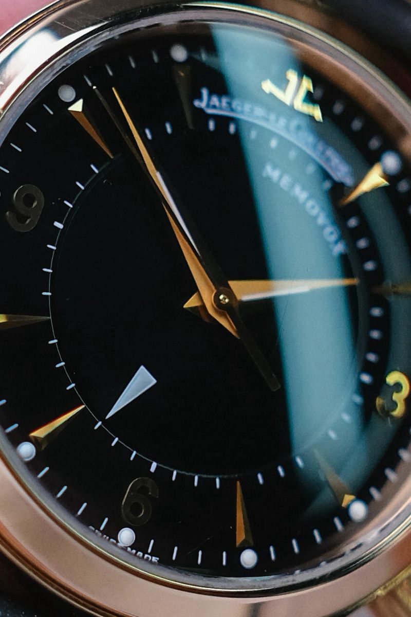 นาฬิกามือสอง Jaeger LeCoultre Master Control Memovox 18K Rose Gold