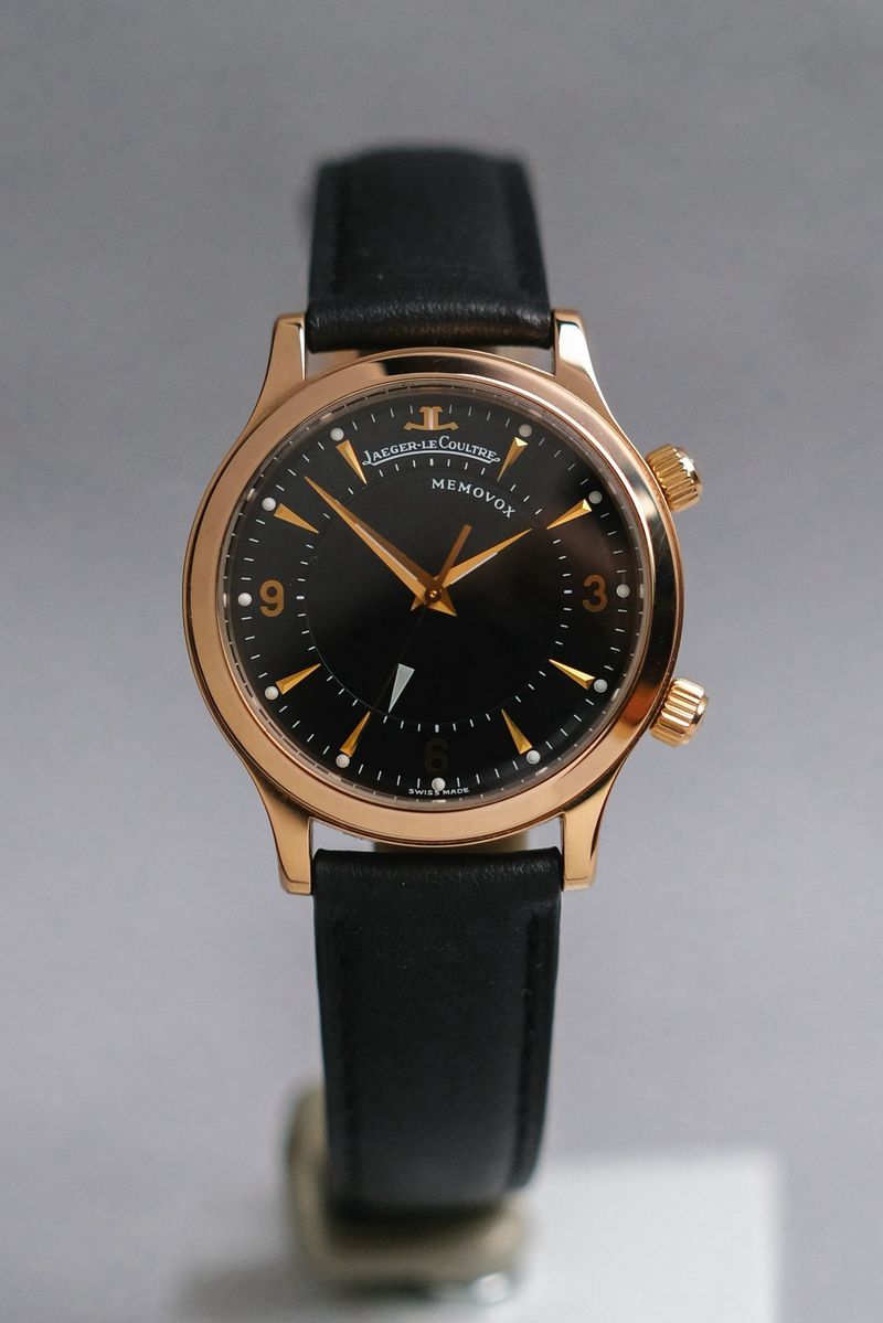 รับซื้อนาฬิกา Jaeger LeCoultre Master Control Memovox 18K Rose Gold