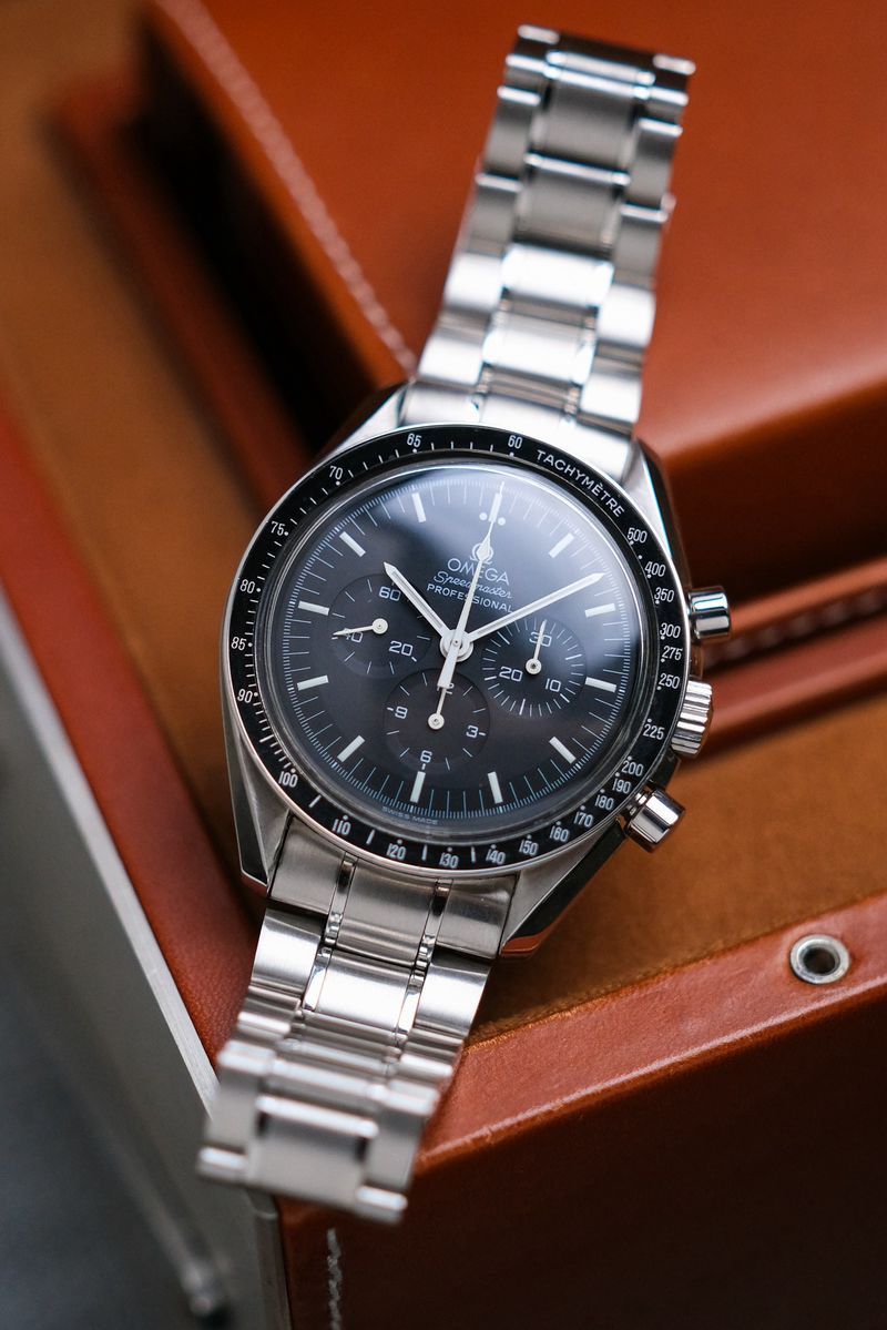 Omega Speedmaster Moonwatch 30th Anniversary Apollo XI Ref. 3560.50 (1)
