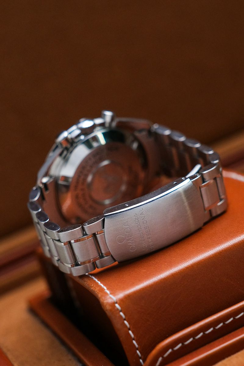 Omega Speedmaster Moonwatch 30th Anniversary Apollo XI Ref. 3560.50 (2)