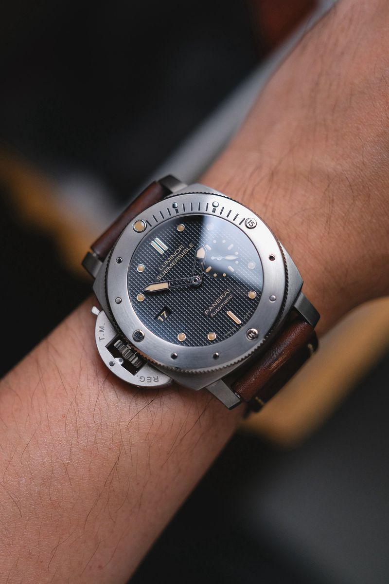 ซื้อ Panerai Luminor Submersible 1950 PAM 569