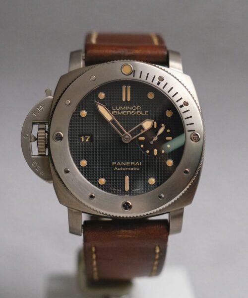รับซื้อนาฬิกา Panerai Luminor Submersible 1950 PAM 569