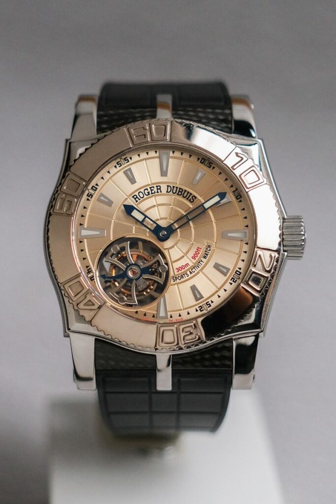 นาฬิกามือสอง Roger Dubuis Easy Diver Just For Friend Tourbillon