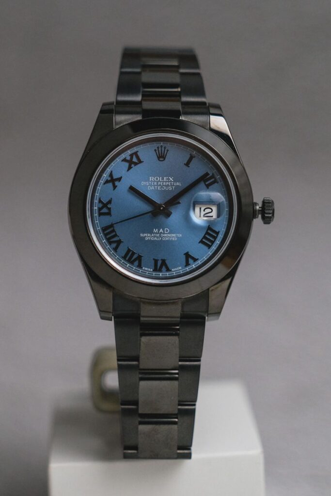 รับซื้อนาฬิกา Rolex Datejust 41 Azzuro Blue 116300 MAD Paris Edition