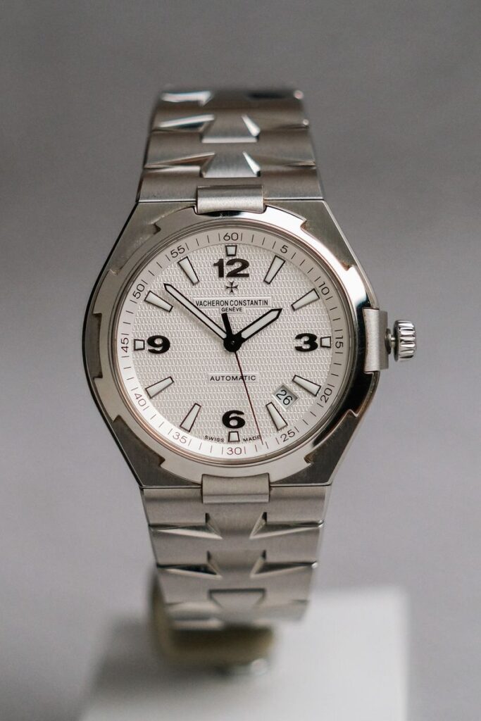 ร้านนาฬิกา Vacheron Constantin Overseas Gen II White Dial